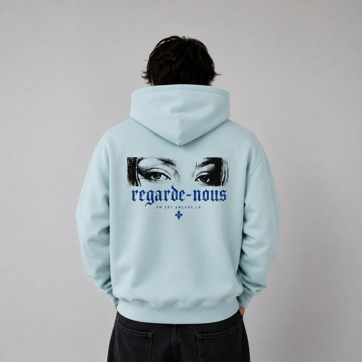 Le Hoodie « Encore Là »