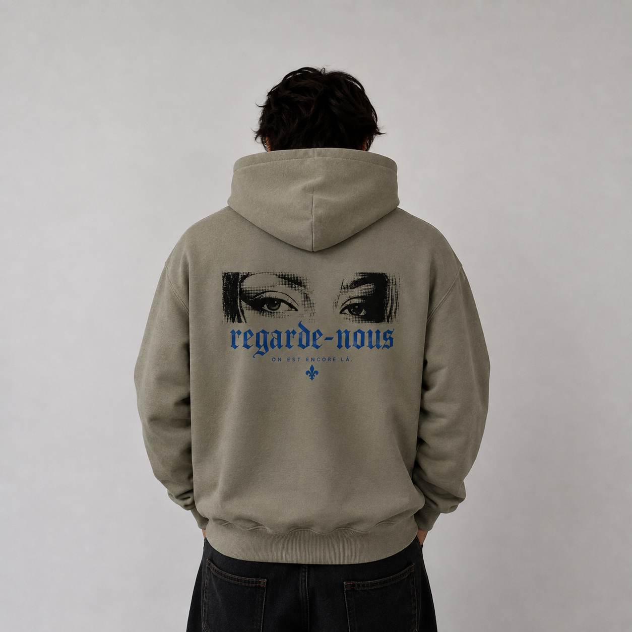 Le Hoodie « Encore Là »